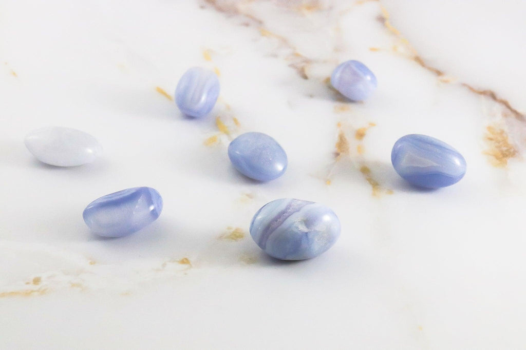 Pierre roulée en Calcédoine blue lace